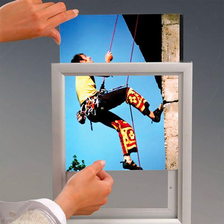 Slide In Poster Frame – Single Sided